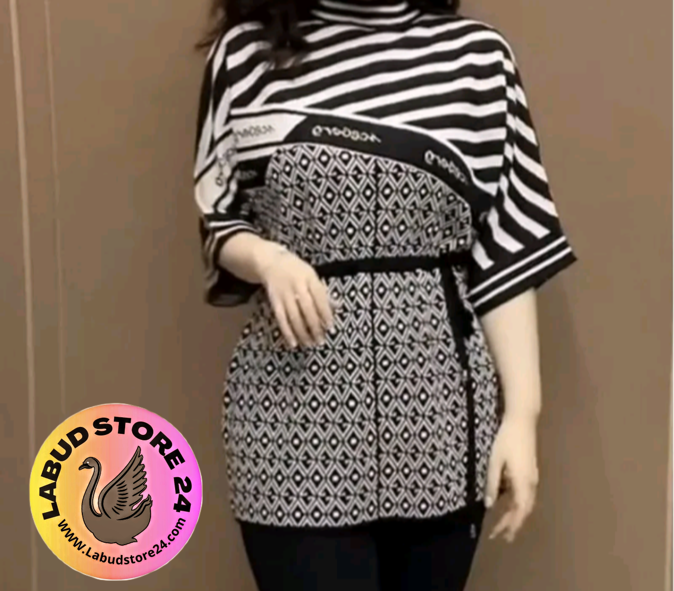 T-shirt size 5xl